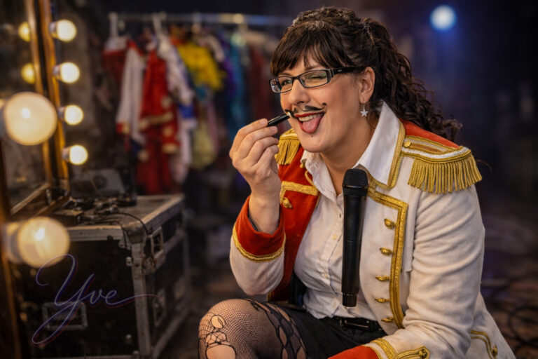 Yve – Lebenslauf / Werdegang